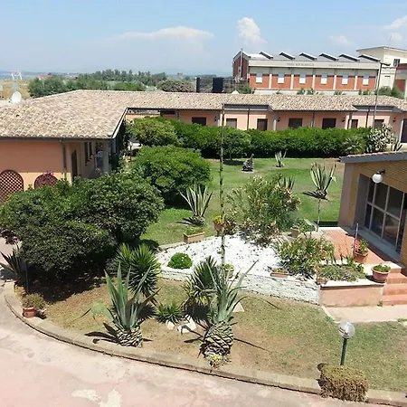 Venosta فندق 2*